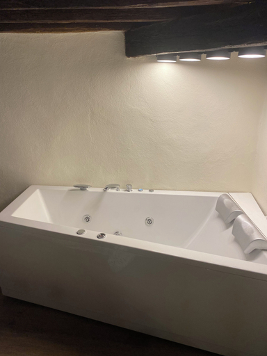 Bathroom 5