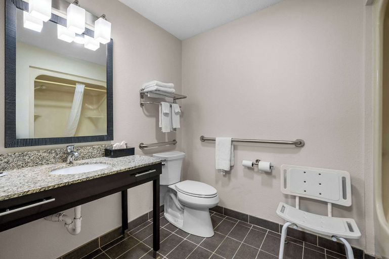 Bathroom 4, Sleep Inn Springfield West, Sangamon