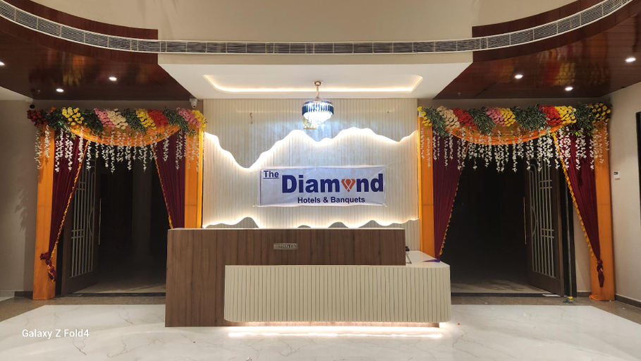 Others 3, THE DIAMOND HOTEL & BANQUET, Mau