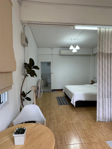 Bedroom 2, Rai Boonsom, Phrao
