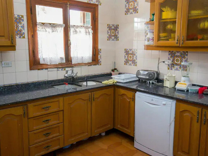 Private kitchen 5, Villa Near Valencia With Private Pool, Valencia
