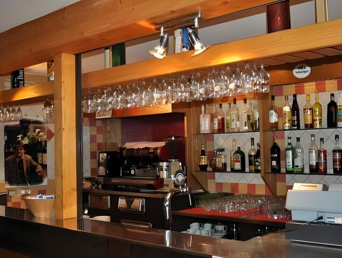 Food & Drinks 5, Residence Rododendro, Trento