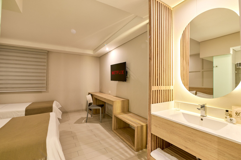 Bathroom 5, Hotel Dix, Medellín
