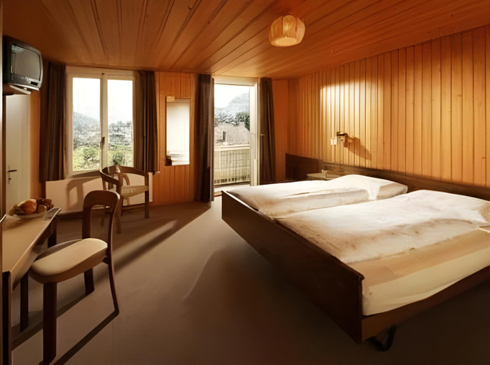 Bedroom 6