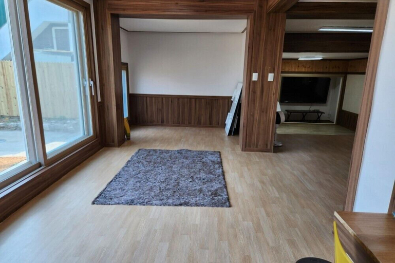 Bedroom 2, dong hae ae pension, Donghae