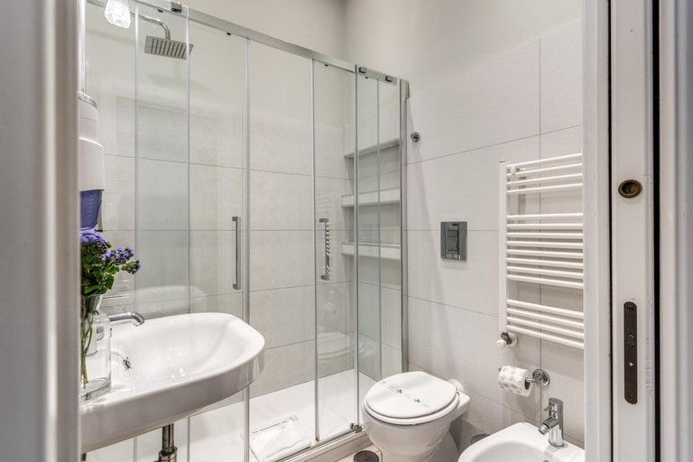Bathroom 4, Tree Charme, Rome