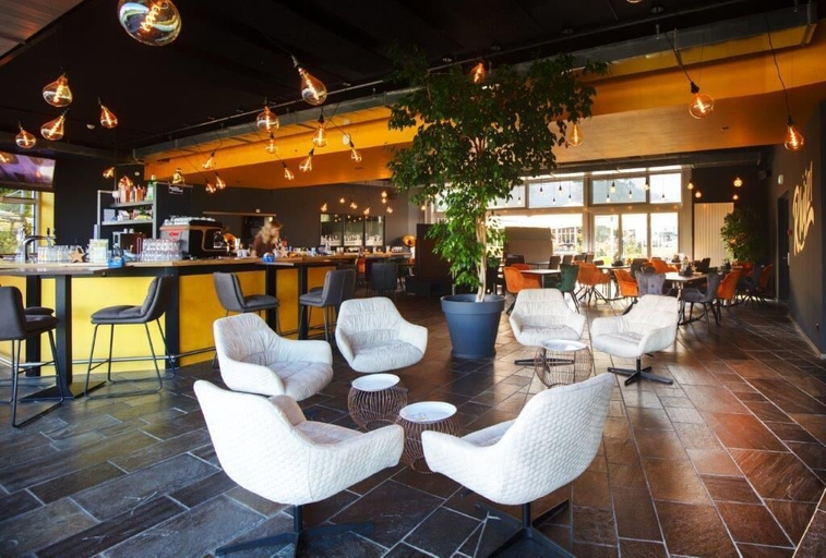 Food & Drinks 4, Hotel Rhy, Rheintal