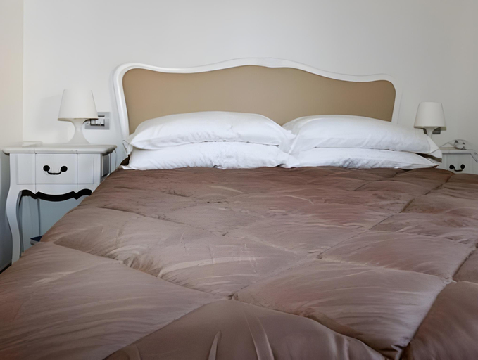 Bedroom 13