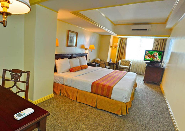 Bedroom 3, Networld Hotel Spa and Casino, Pasay City