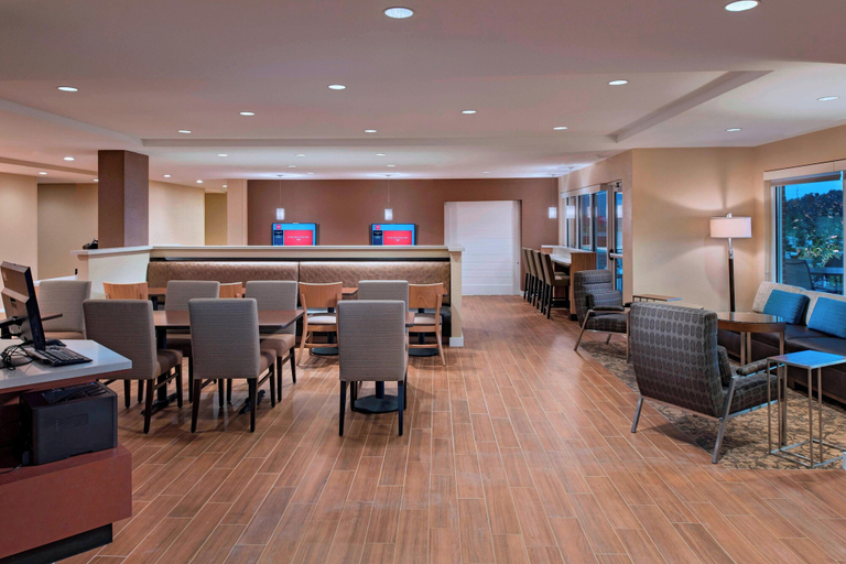 Food & Drinks 4, TownePlace Suites by Marriott Columbia, Boone