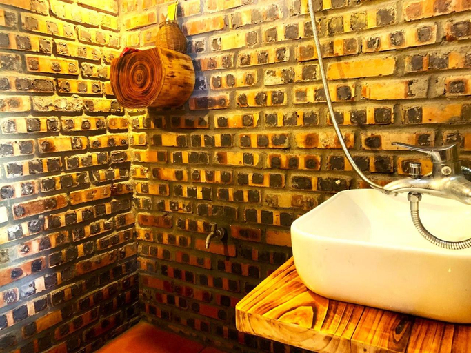 Bathroom, Pu Luong Cuisine Garden , Bá Thước