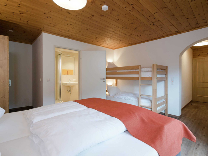 Bedroom 3, Comfortable Holiday Home, Zell am See