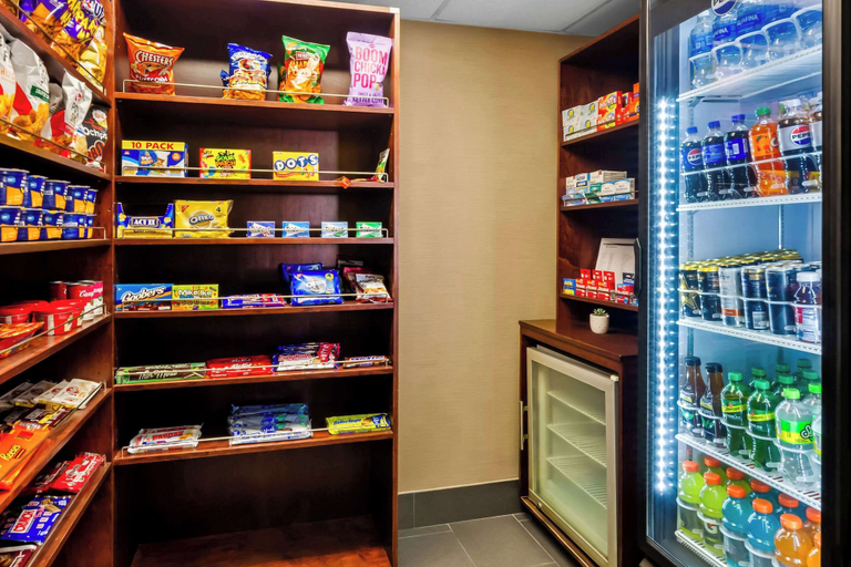 Food & Drinks 5, Comfort Suites Salem-Roanoke I-81, Salem