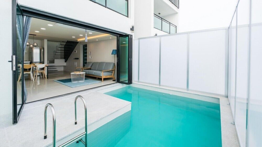 Swimming Pool 1