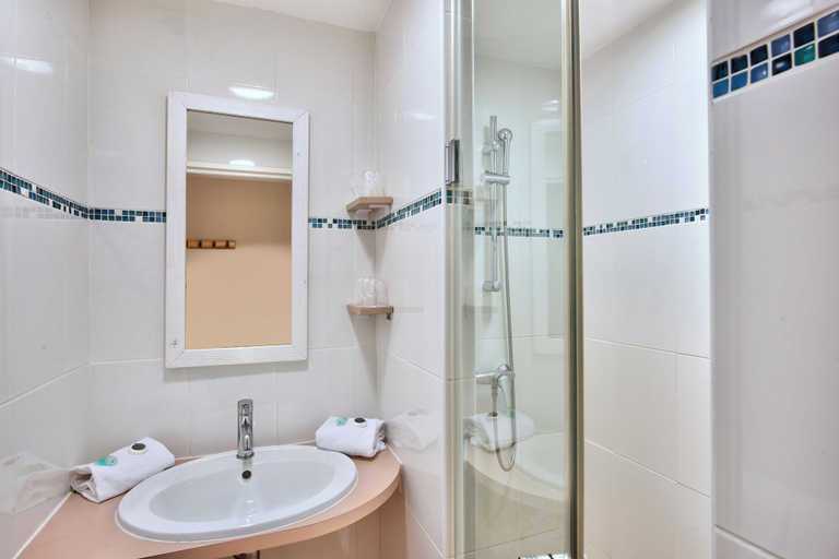 Bathroom, Village Club La Font des Horts, Var
