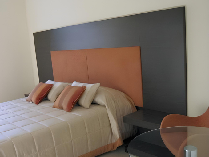 Bedroom 12