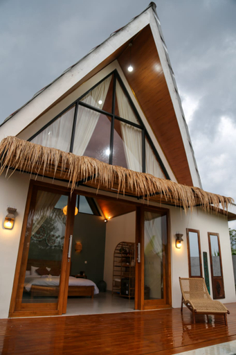 Exterior 3
