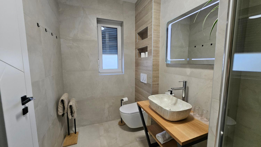 Others 2, Richi Rooms & App, Vrsar