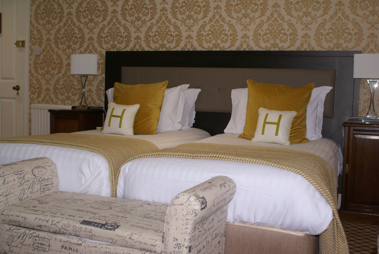 Bedroom 3, Haley's Hotel, Leeds