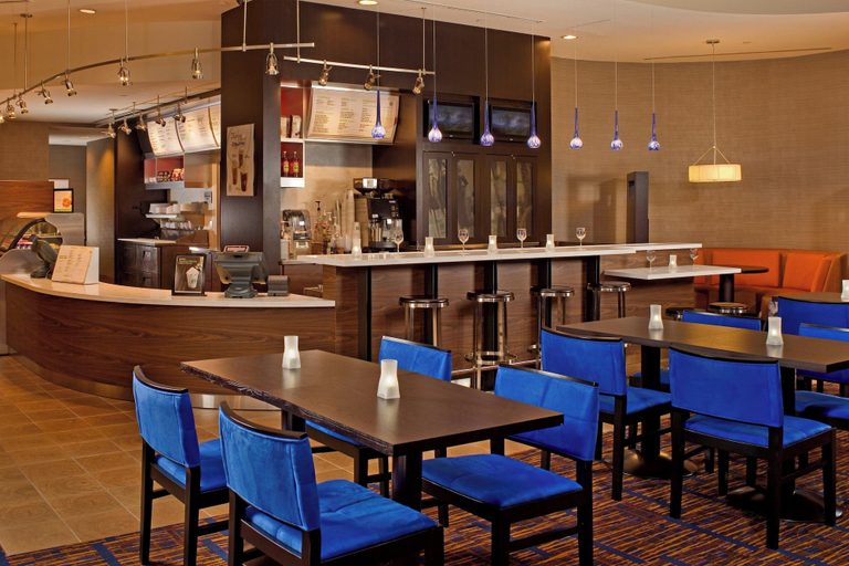 Food & Drinks 3, Courtyard by Marriott Baltimore Downtown/Inner Harbor, Baltimore
