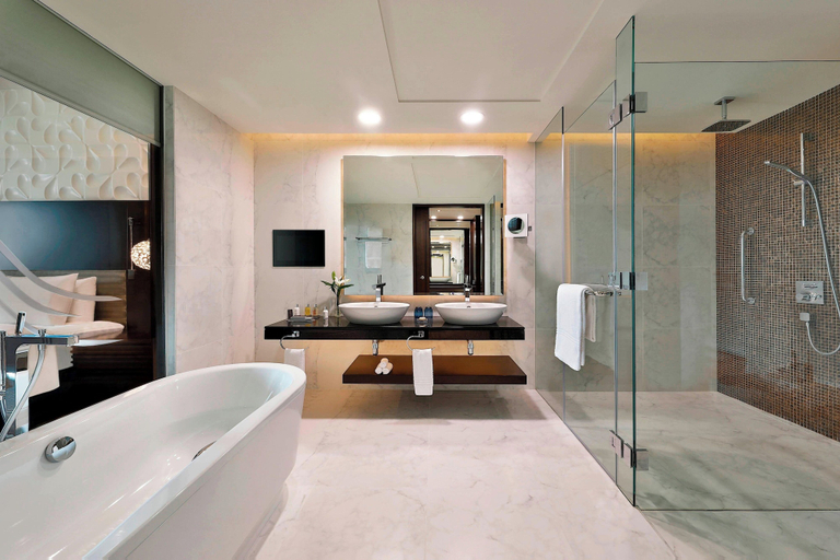 Bathroom 4, Marriott Hotel Al Forsan, Abu Dhabi, Abu Dhabi City
