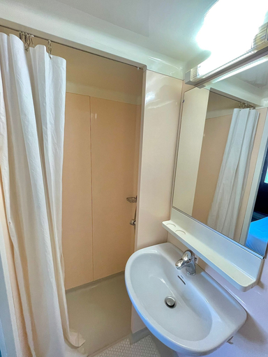 Bathroom, Village vacances Le Chablais, Haute-Savoie