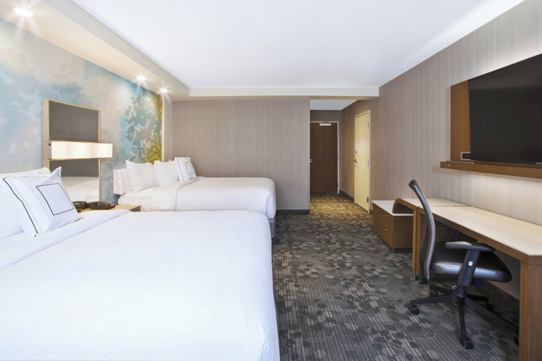 Bedroom 3, Courtyard by Marriott St. Joseph Benton Harbor, Berrien