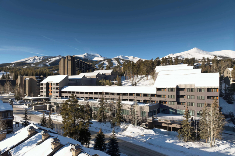 Hotel Alpenrock Breckenridge, Curio Collection by Hilton, Summit