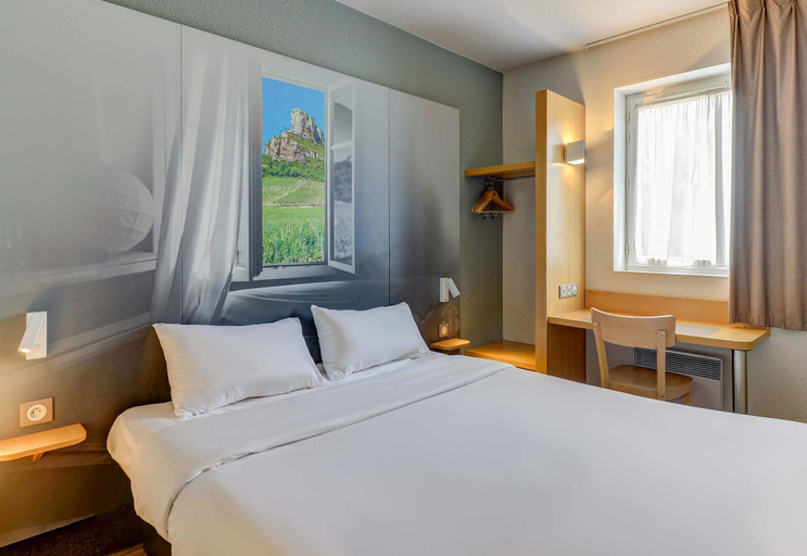 Bedroom 30