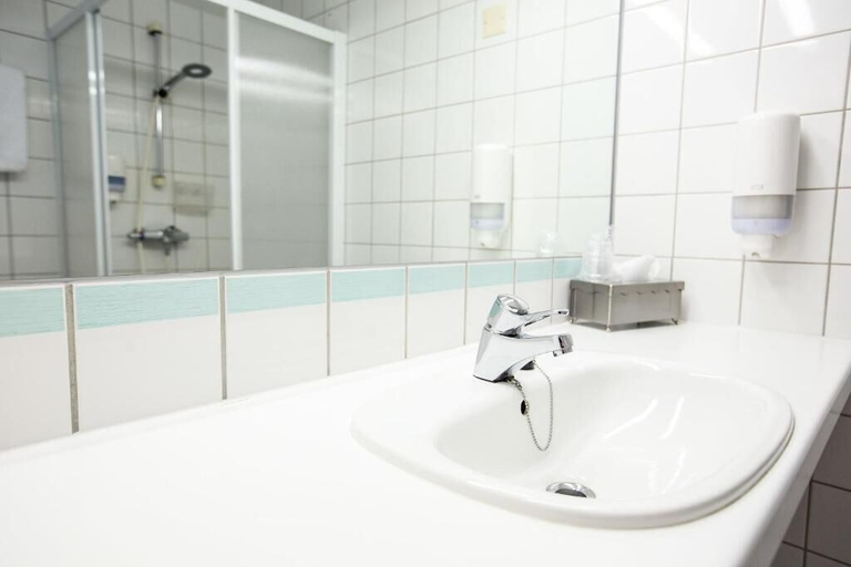 Bathroom 5, Stav Hotel, Malvik