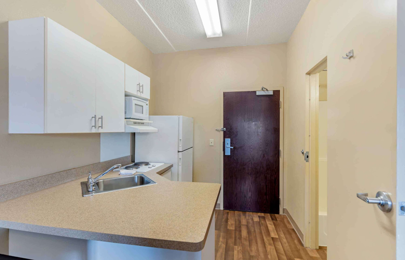 Dining Room 10