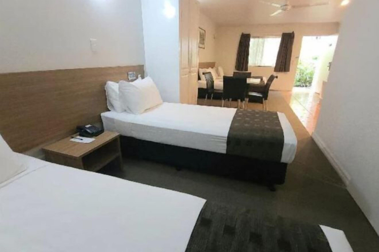 Bedroom 25