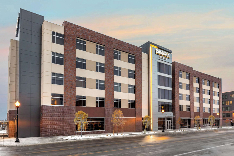 Cambria Hotel Omaha Downtown, Douglas