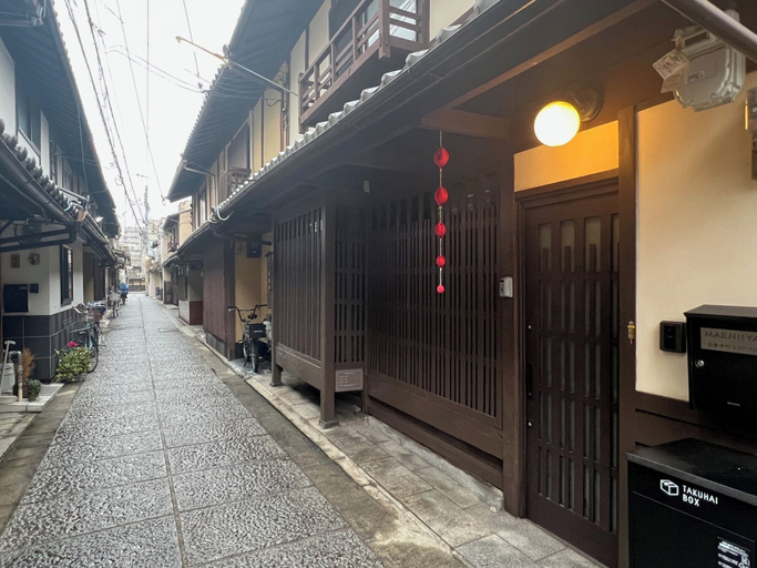 Exterior & Views 2, Maeniiya Machiya Inn, Kyoto