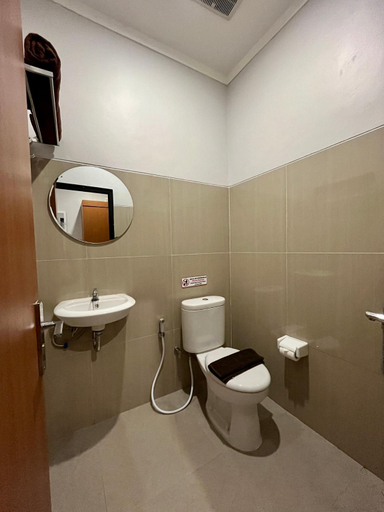 Bedroom 4, Bintaro24 Hotel, South Jakarta