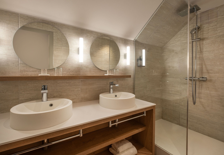 Bathroom 5, Arcanse by Inwood Hotels, Gironde