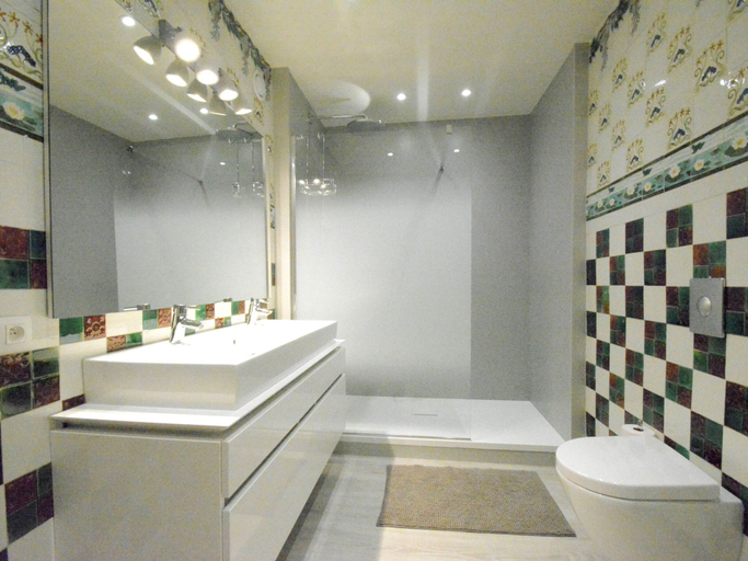 Bathroom 5, Child Friendly Holiday Home in Bouillon near River, Luxembourg