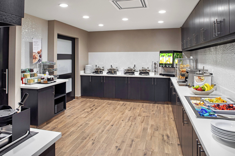 Food & Drinks 5, Residence Inn by Marriott Toronto Mississauga West, Peel
