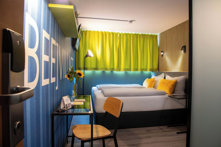 Bedroom 3, [BEE]VILLAGE MESSEHOTEL HANNOVER-LAATZEN., Region Hannover