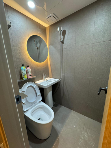 Bathroom 5, Well Plus Guest House, Jung