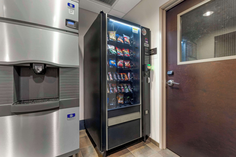 Food & Drinks 5, Sleep Inn & Suites Cumberland - LaVale, Allegany