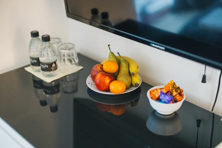 Food & Drinks 4, Brixton Village Flat- Private En-suite double bedroom, London