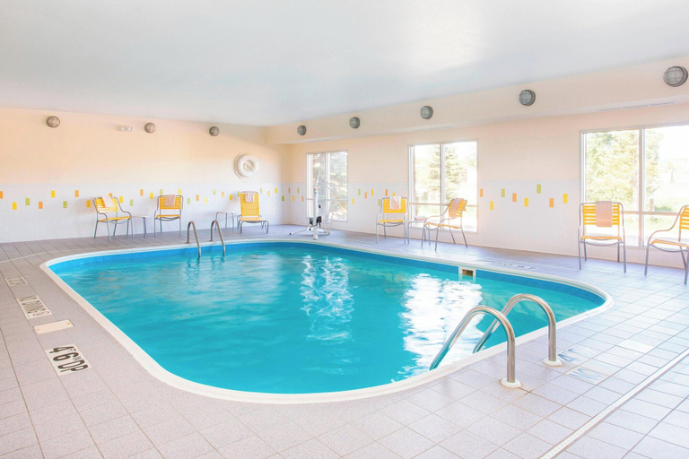 Sport & Beauty, Fairfield Inn & Suites Cheyenne, Laramie