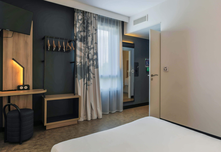 Bedroom 4, B&B HOTEL Thionville Centre Gare, Moselle