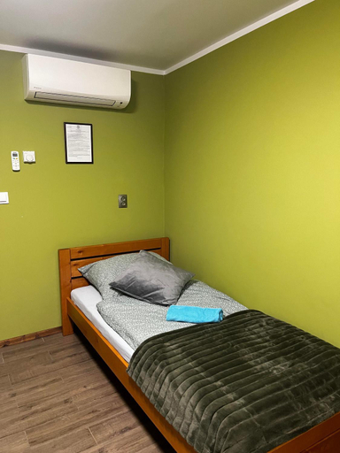 Bedroom 3, Agroturystyka Mirabelkowe Zacisze, Grójec