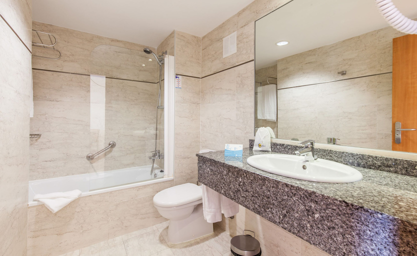 Bathroom 5, BLUESEA Club Martha’s, Baleares