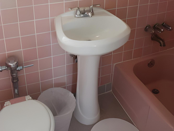 Bathroom 20