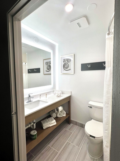 Bathroom 5, Country Inn & Suites by Radisson, Fort Worth, TX, Fort Worth