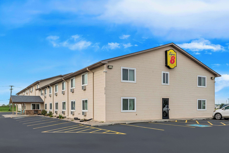 Super 8 by Wyndham Council Bluffs IA Omaha NE Area, Pottawattamie