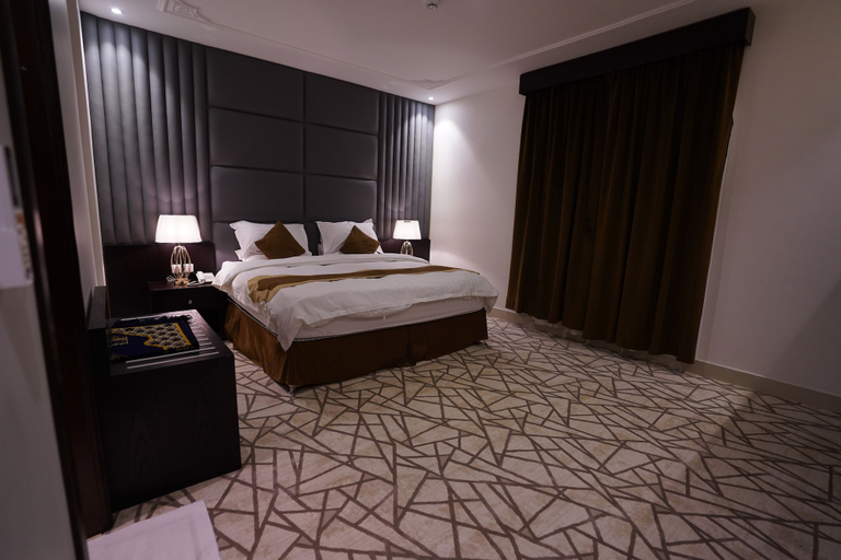 Bedroom 2, Ertiaad Hotel & Residences, Tabuk